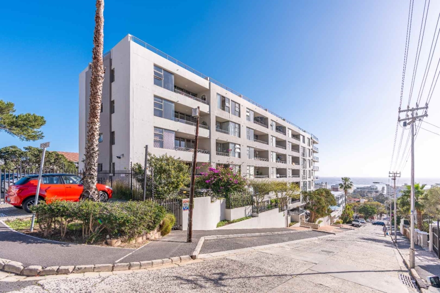 2 Bedroom Property for Sale in Sea Point Western Cape